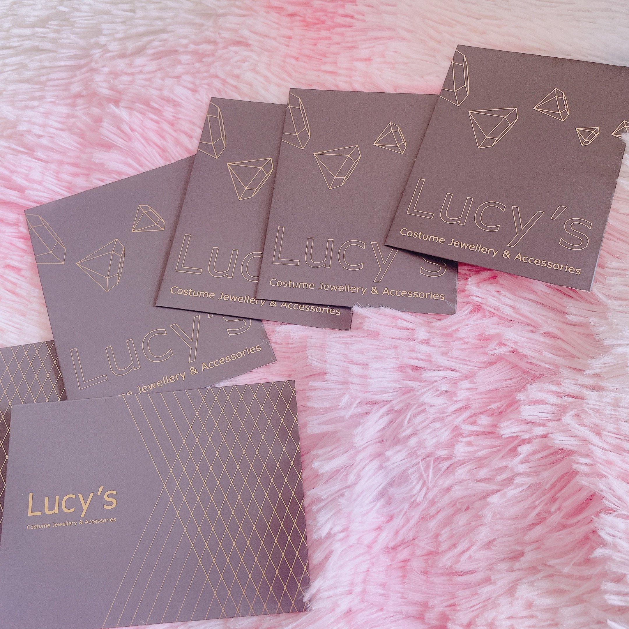 精品店體驗分享｜售後服務的品質 商品質地的歡喜 讓人越來越有感｜Lucy’s 首飾 新竹市遠百專櫃